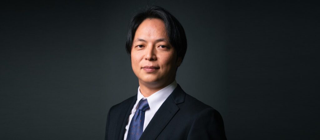 鈴木吉之 Yoshiyuki Suzuki